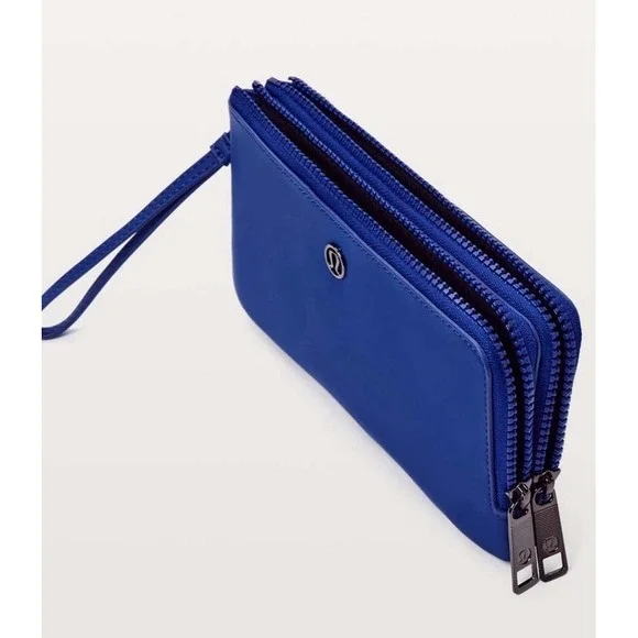 Lululemon Double Up Wristlet Pouch/Clutch Jet Stream Cobalt Blue Nylon - Picture 2 of 7
